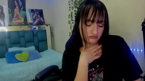 Sarah Ramirez online show from 02-03-25, 02:55