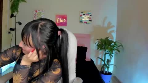 Sarah Ramirez online show from 02-26-25, 02:57