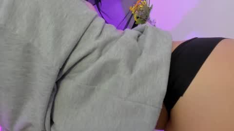 Sarah Ramirez online show from 02-27-25, 11:48