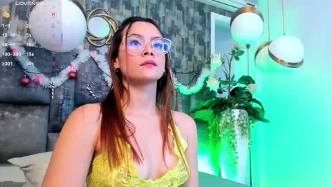 Sara Alvarezx online show from 12-21-25, 01:51