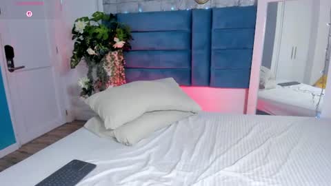 Sara Alvarezx online show from 06-18-26, 03:51