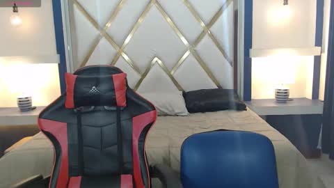 Snapshot of saraclub_jy chatting on 10-14-25, 11:27 saraclub online show from 10-14-25, 11:27