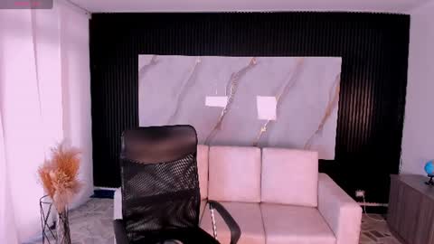 Sara  Everyday From 1430 to 2130 Col Time online show from 07-01-26, 06:18