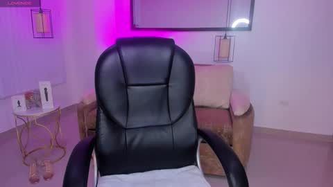 saracruz online show from 03-18-26, 02:47