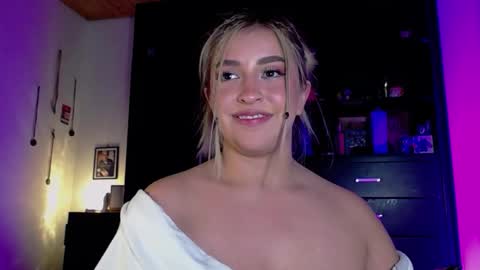 saradiazxxx online show from 03-16-26, 05:44