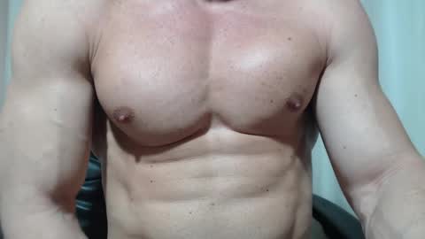 saradorj92 online show from 04-02-26, 03:04