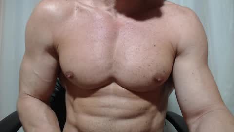 saradorj92 online show from 04-13-26, 03:45