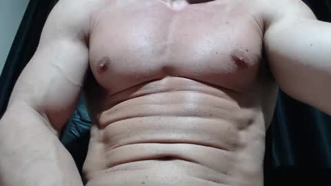 saradorj92 online show from 06-05-26, 01:56
