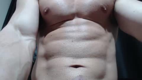 saradorj92 online show from 06-30-26, 12:00