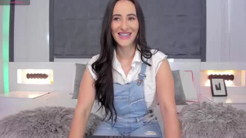  Sara Gomez  online show from 02-14-25, 03:15