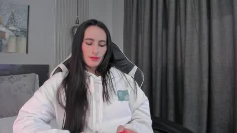 Snapshot of saragomez_1 chatting on 05-11-26, 04:04 Sara Gomez online show from 05-11-26, 04:04