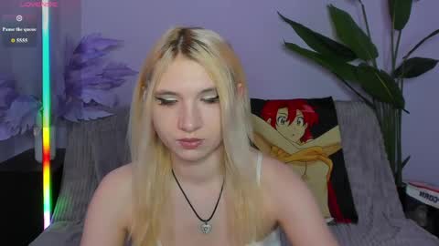 Snapshot of sarah_amoure_kiss chatting on 03-31-26, 03:08 Sarah online show from 03-31-26, 03:08