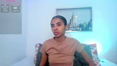 Snapshot of sarah_ashbourne chatting on 09-11-25, 11:54 sarah_ashbourne online show from 09-11-25, 11:54