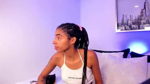 Snapshot of sarah_ashbourne chatting on 10-27-25, 12:53 sarah_ashbourne online show from 10-27-25, 12:53