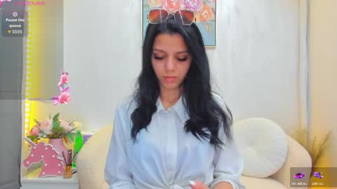 Sara online show from 04-17-26, 09:56