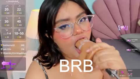 Snapshot of sarah_gold_1 chatting on 03-02-25, 06:05 Sarah online show from 03-02-25, 06:05