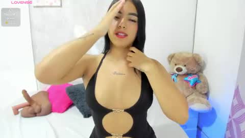 Snapshot of sarah_lowee chatting on 07-16-26, 06:14 sarah_lowee online show from 07-16-26, 06:14