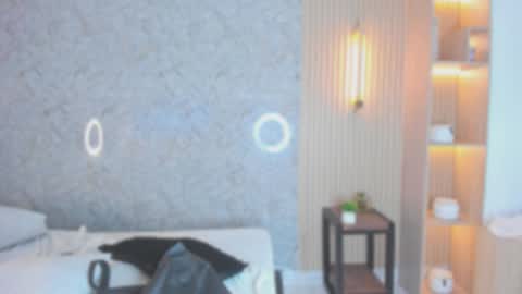 Snapshot of sarah_sanz chatting on 10-06-25, 03:31 sarah online show from 10-06-25, 03:31