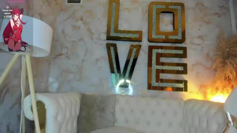 Snapshot of sarah_sluty chatting on 06-06-26, 12:05 Sarah online show from 06-06-26, 12:05