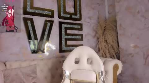 Snapshot of sarah_sluty chatting on 06-10-26, 02:12 Sarah online show from 06-10-26, 02:12