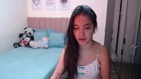 Snapshot of sarah_stone15 chatting on 12-19-24, 05:40 Sarah online show from 12-19-24, 05:40