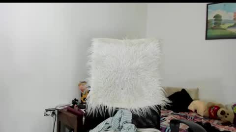 Snapshot of sarah_sweett chatting on 11-18-25, 06:40 Sarah online show from 11-18-25, 06:40