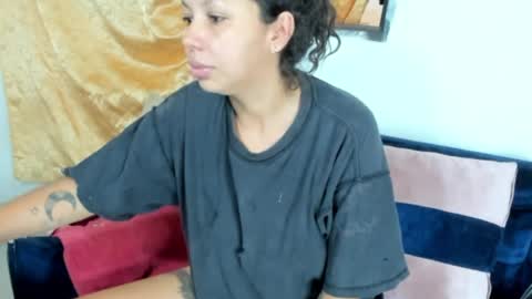 Snapshot of sarah_sweett chatting on 06-29-26, 12:27 Sarah online show from 06-29-26, 12:27
