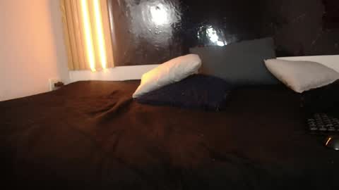 sarahajhoness online show from 04-18-26, 07:58