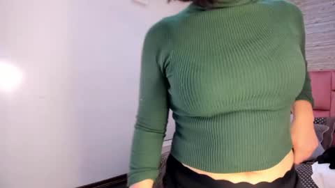 Sarah Deyvis online show from 03-10-25, 01:10