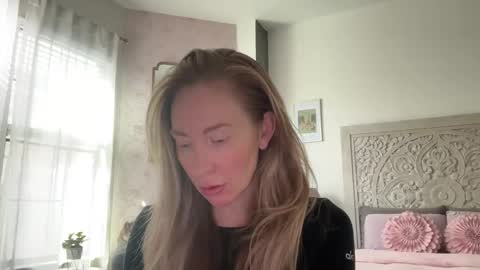 Sarah online show from 04-02-26, 04:59