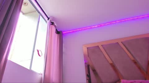 sarahhensoon online show from 02-12-26, 02:12