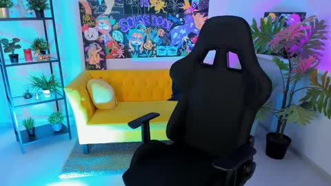 Snapshot of sarahholly chatting on 03-06-25, 02:51 Divine Sarah NONUDE model online show from 03-06-25, 02:51