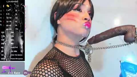 Snapshot of sarahi_camila chatting on 07-01-26, 12:23 online show from 07-01-26, 12:23