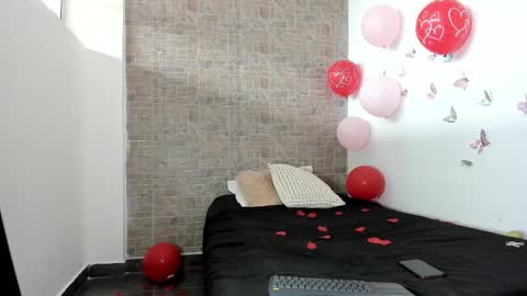 Snapshot of sarahjenkinx chatting on 02-16-26, 01:40 Sarah Jenkin online show from 02-16-26, 01:40