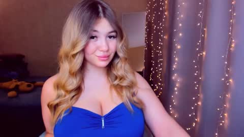 Snapshot of sarahmils chatting on 03-04-25, 04:20 Sarah online show from 03-04-25, 04:20