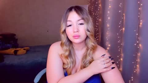 Snapshot of sarahmils chatting on 03-04-25, 07:32 Sarah online show from 03-04-25, 07:32