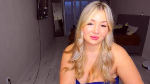 Sarah online show from 03-31-26, 03:34