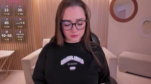 Sarah Rhodes online show from 10-25-25, 12:13