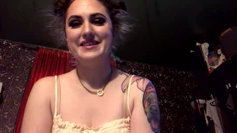 sarahsweetie17 online show from 10-23-25, 04:17