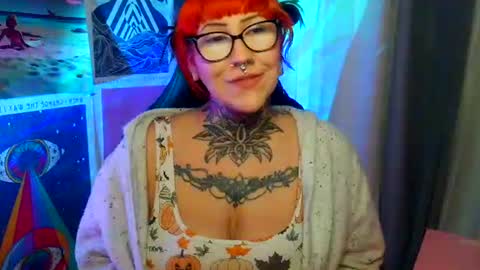 Sarah T online show from 11-02-25, 06:38