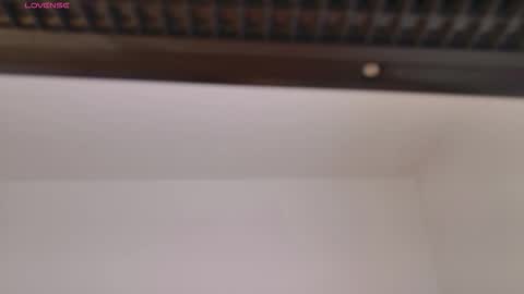 Snapshot of sarajonesxxx chatting on 01-15-26, 12:43 Sara jones online show from 01-15-26, 12:43