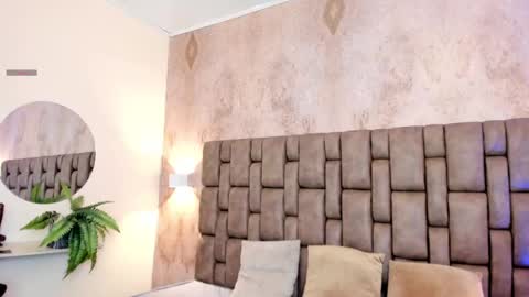 Sara online show from 09-27-25, 12:21