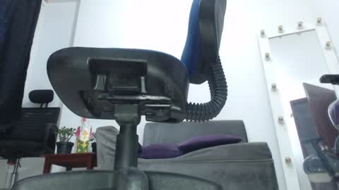 Snapshot of saralovens chatting on 07-04-26, 10:54 Saraloves online show from 07-04-26, 10:54