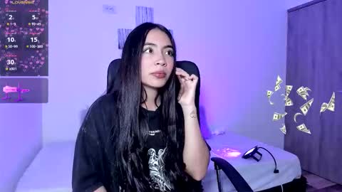 Snapshot of sarapalacios__ chatting on 12-02-25, 12:49 online show from 12-02-25, 12:49