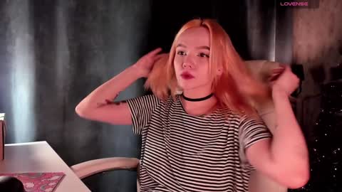 Sara online show from 12-24-24, 12:44