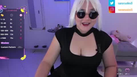 Snapshot of sararuales5 chatting on 06-27-26, 07:41 Sara Ruales online show from 06-27-26, 07:41
