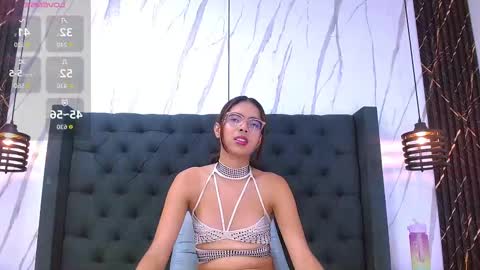 Snapshot of sarasaenz_999 chatting on 01-10-26, 09:05 Sarita online show from 01-10-26, 09:05
