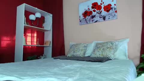 Snapshot of sarasolei chatting on 10-27-25, 10:03 ZaraSolei online show from 10-27-25, 10:03