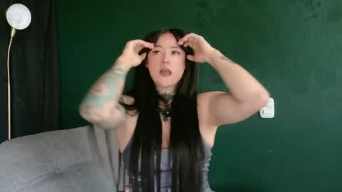 Snapshot of saratrita chatting on 05-22-26, 08:03 Sara Herrera online show from 05-22-26, 08:03