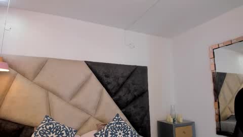      online show from 10-25-25, 01:02